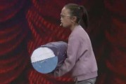 娱乐吃瓜君遛鸟大师是谁,揭秘娱乐吃瓜君背后的神秘人物